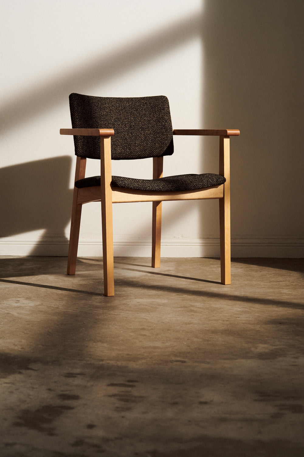 TOPO arm chair